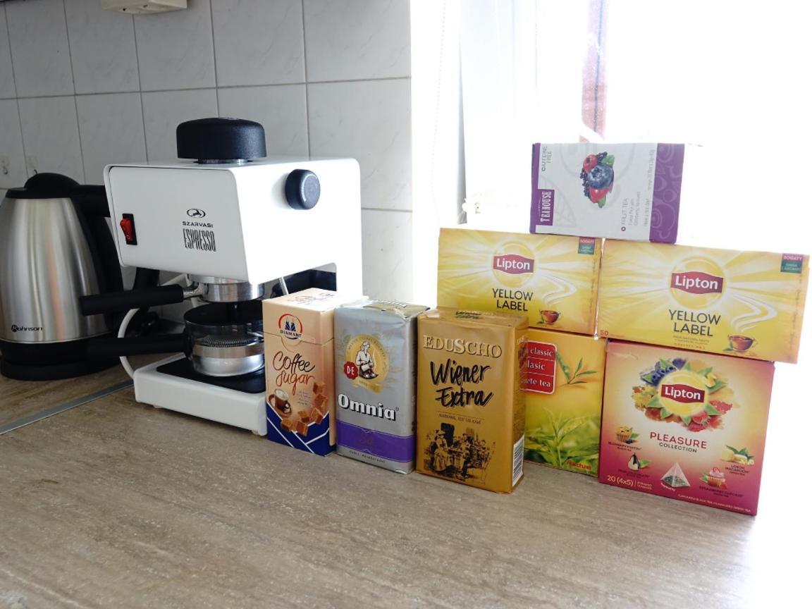 Quiet Room In Budapest Near Airport With Free Parking Экстерьер фото
