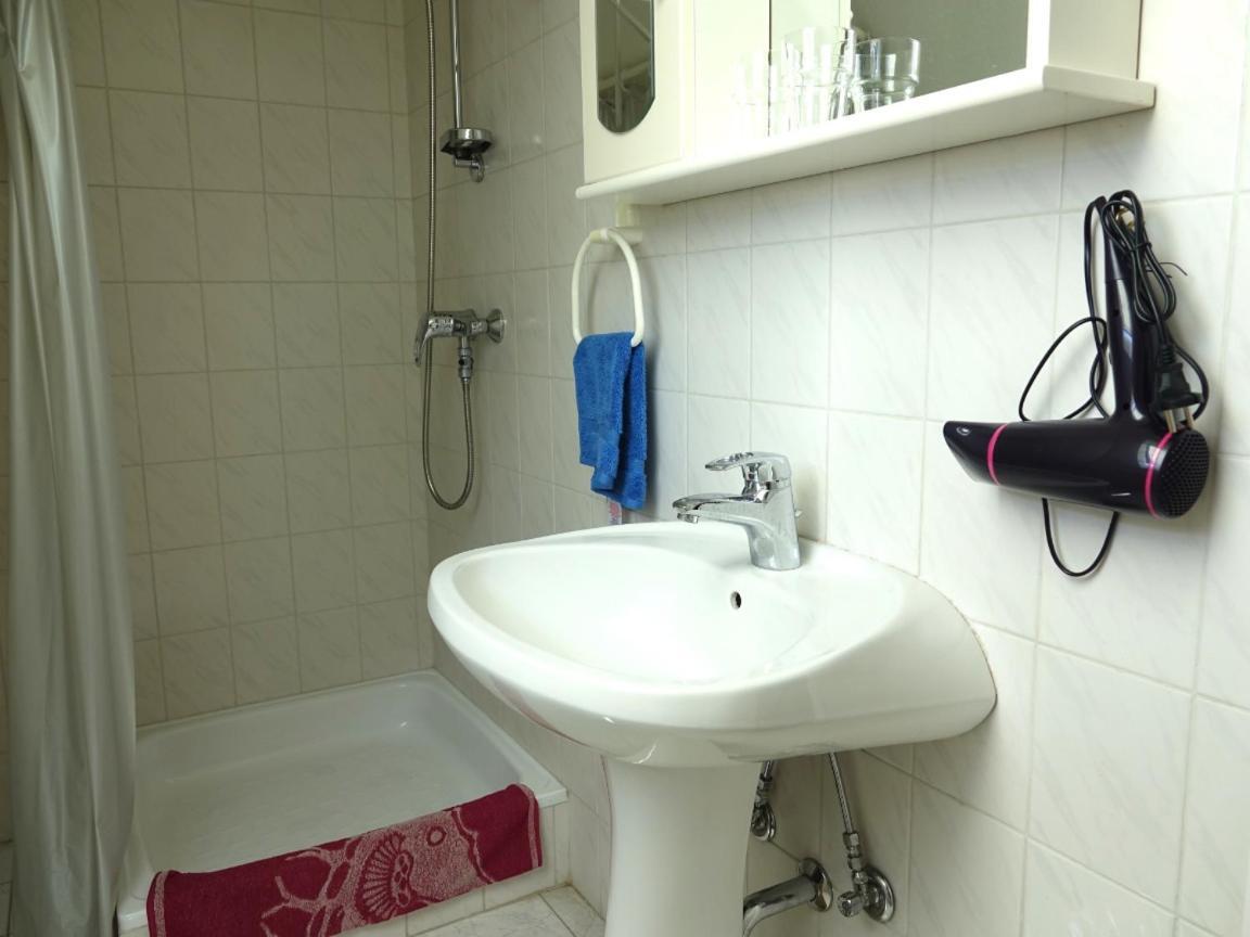 Quiet Room In Budapest Near Airport With Free Parking Экстерьер фото