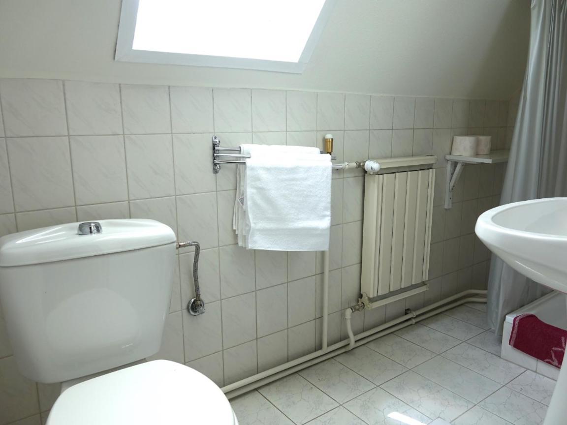 Quiet Room In Budapest Near Airport With Free Parking Экстерьер фото